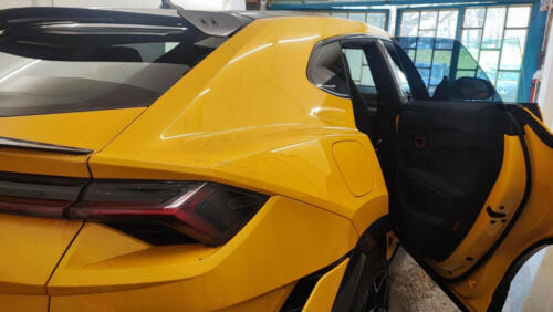 Lamborghini3 Urus Performante