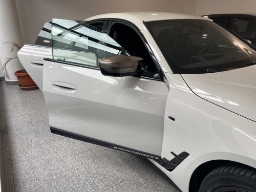 DAEF29EE-D539-465D-978A-589E1C0F6261