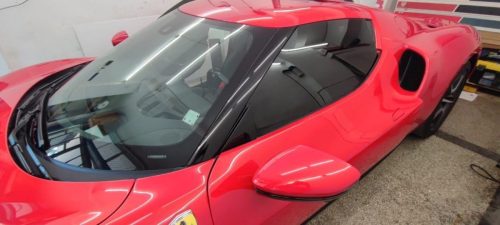 zatumnjavane-na-stukla-ferrari-1